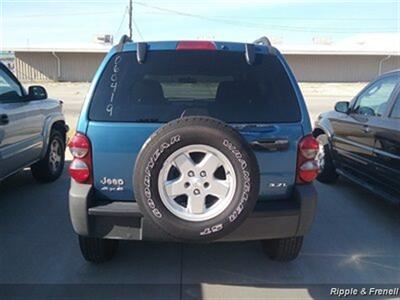 2006 Jeep Liberty Sport Sport 4dr SUV   - Photo 5 - Davenport, IA 52802