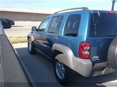 2006 Jeep Liberty Sport Sport 4dr SUV   - Photo 7 - Davenport, IA 52802