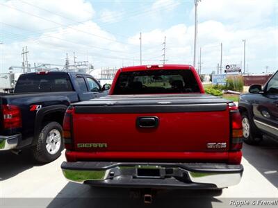 2006 GMC Sierra 1500 SLT   - Photo 5 - Davenport, IA 52802