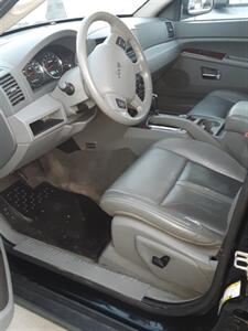 2007 Jeep Grand Cherokee Limited   - Photo 11 - Davenport, IA 52802