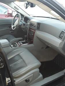 2007 Jeep Grand Cherokee Limited   - Photo 10 - Davenport, IA 52802