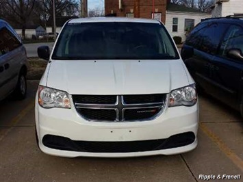 2012 Dodge Grand Caravan SE   - Photo 1 - Davenport, IA 52802