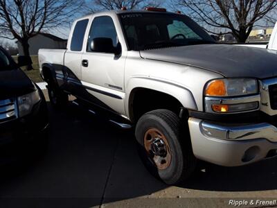 2004 GMC Sierra 2500 Work Truck 4dr Extended Cab Work Truck   - Photo 7 - Davenport, IA 52802