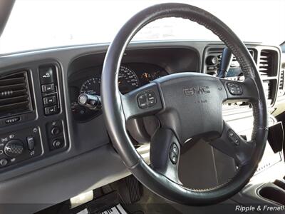 2004 GMC Sierra 2500 Work Truck 4dr Extended Cab Work Truck   - Photo 13 - Davenport, IA 52802