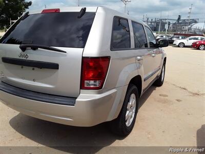 2008 Jeep Grand Cherokee Laredo   - Photo 7 - Davenport, IA 52802