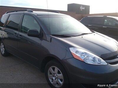 2006 Toyota Sienna LE 7 Passenger   - Photo 4 - Davenport, IA 52802