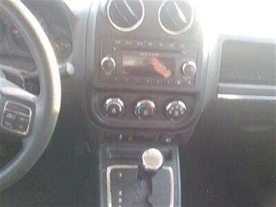 2013 Jeep Patriot Sport   - Photo 12 - Davenport, IA 52802