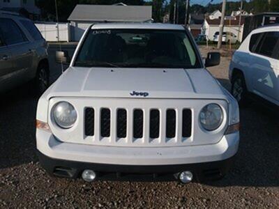 2013 Jeep Patriot Sport   - Photo 1 - Davenport, IA 52802