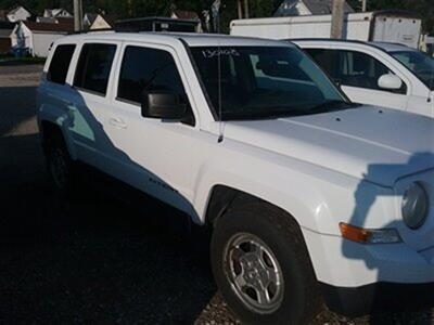 2013 Jeep Patriot Sport   - Photo 4 - Davenport, IA 52802