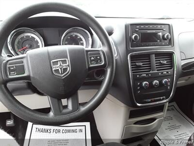 2012 Dodge Grand Caravan SE   - Photo 5 - Davenport, IA 52802