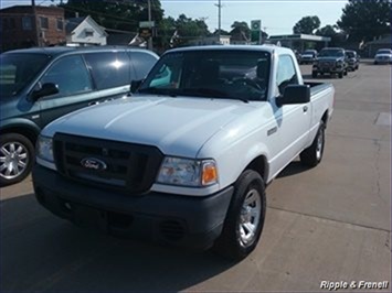 2010 Ford Ranger XL   - Photo 1 - Davenport, IA 52802