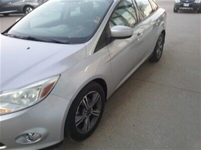 2012 Ford Focus SE   - Photo 3 - Davenport, IA 52802