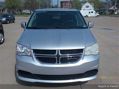 2012 Dodge Grand Caravan SXT   - Photo 1 - Davenport, IA 52802