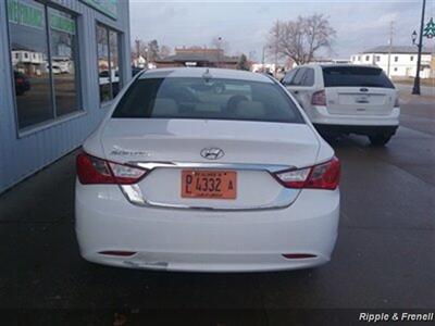 2012 Hyundai Sonata GLS   - Photo 5 - Davenport, IA 52802