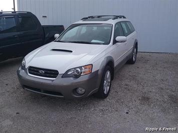 2005 Subaru Outback 2.5 XT Limited   - Photo 1 - Davenport, IA 52802