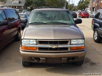 2004 Chevrolet Blazer LS   - Photo 1 - Davenport, IA 52802