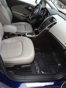 2013 Buick Verano   - Photo 13 - Davenport, IA 52802