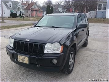 2006 Jeep Grand Cherokee Laredo Laredo 4dr SUV   - Photo 1 - Davenport, IA 52802