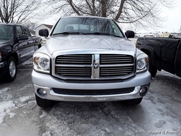 2007 Dodge Ram 1500 SLT SLT 4dr Quad Cab   - Photo 1 - Davenport, IA 52802