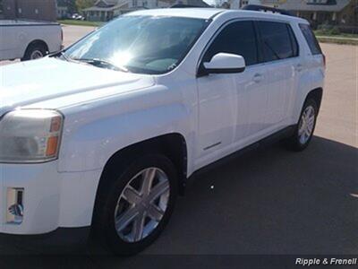 2010 GMC Terrain SLE-2   - Photo 3 - Davenport, IA 52802