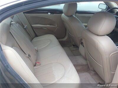 2010 Buick Lucerne CXL   - Photo 11 - Davenport, IA 52802