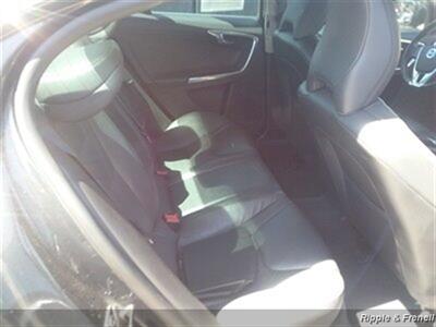 2013 Volvo S60 T5   - Photo 11 - Davenport, IA 52802