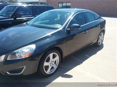 2013 Volvo S60 T5   - Photo 3 - Davenport, IA 52802