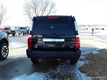 2007 Jeep Commander Overland Overland 4dr SUV   - Photo 5 - Davenport, IA 52802