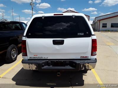 2007 GMC Sierra 1500 SLE1 SLE1 4dr Extended Cab   - Photo 9 - Davenport, IA 52802