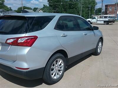 2019 Chevrolet Equinox LS - Photo 6 - Davenport, IA 52802