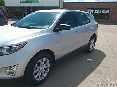 2019 Chevrolet Equinox LS - Photo 3 - Davenport, IA 52802