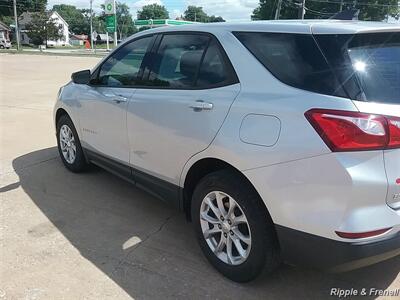 2019 Chevrolet Equinox LS - Photo 7 - Davenport, IA 52802