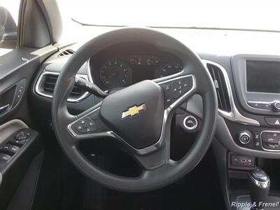 2019 Chevrolet Equinox LS - Photo 12 - Davenport, IA 52802