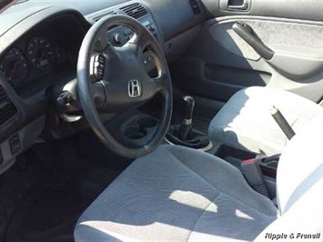 2001 Honda Civic LX   - Photo 3 - Davenport, IA 52802