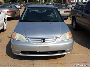 2001 Honda Civic LX   - Photo 1 - Davenport, IA 52802