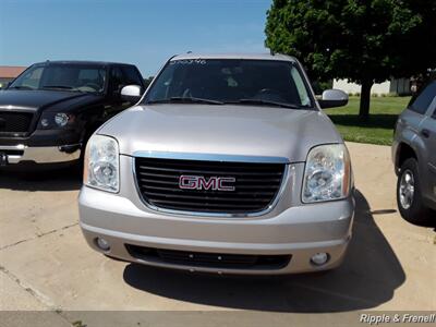 2007 GMC Yukon XL SLE 1500 SLE 1500 4dr SUV   - Photo 1 - Davenport, IA 52802