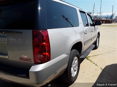 2007 GMC Yukon XL SLE 1500 SLE 1500 4dr SUV   - Photo 11 - Davenport, IA 52802