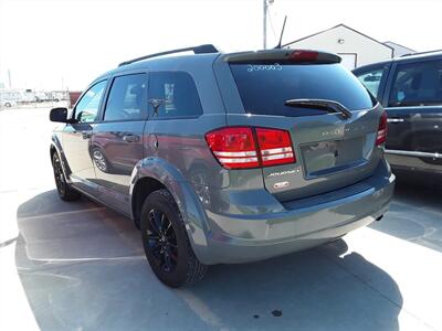 2020 Dodge Journey SE Value   - Photo 8 - Davenport, IA 52802