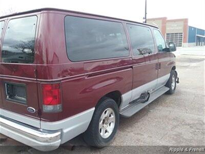 2004 Ford E-Series Wagon E-150 Chateau   - Photo 6 - Davenport, IA 52802