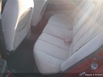 2008 Hyundai Elantra SE   - Photo 9 - Davenport, IA 52802