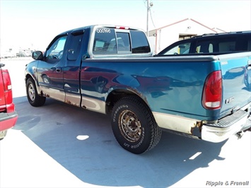 2000 Ford F-150 XLT   - Photo 4 - Davenport, IA 52802