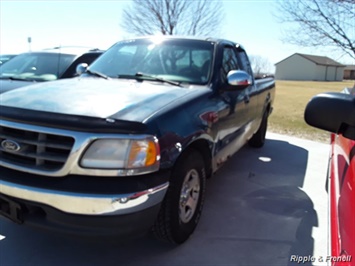 2000 Ford F-150 XLT   - Photo 3 - Davenport, IA 52802