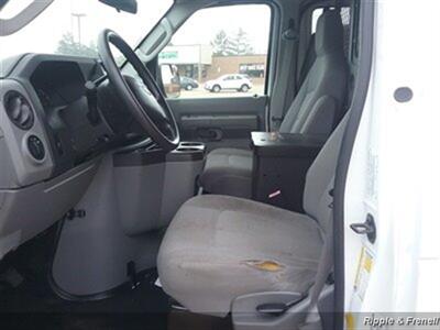 2011 Ford E-250   - Photo 9 - Davenport, IA 52802