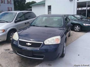 2006 Chevrolet Malibu LS   - Photo 1 - Davenport, IA 52802