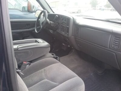 2005 Chevrolet Silverado 1500 Work Truck 4dr Extended Cab Work Truck   - Photo 12 - Davenport, IA 52802