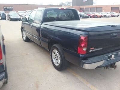 2005 Chevrolet Silverado 1500 Work Truck 4dr Extended Cab Work Truck   - Photo 8 - Davenport, IA 52802