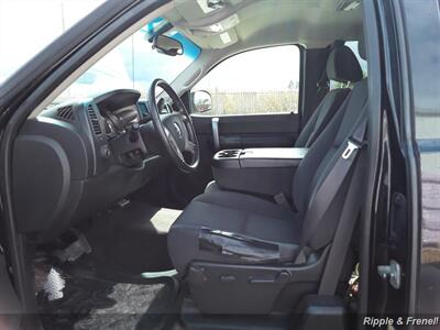 2009 Chevrolet Silverado 1500 LT   - Photo 4 - Davenport, IA 52802