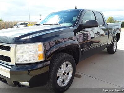 2009 Chevrolet Silverado 1500 LT   - Photo 3 - Davenport, IA 52802