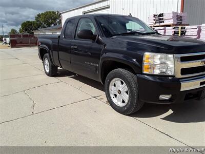 2009 Chevrolet Silverado 1500 LT   - Photo 8 - Davenport, IA 52802