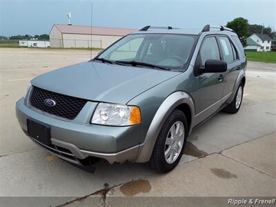 2006 Ford Freestyle SE   - Photo 3 - Davenport, IA 52802